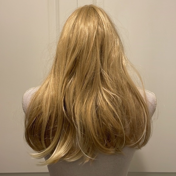 Long Length Blonde Wig with Side Swept Bangs main image 9